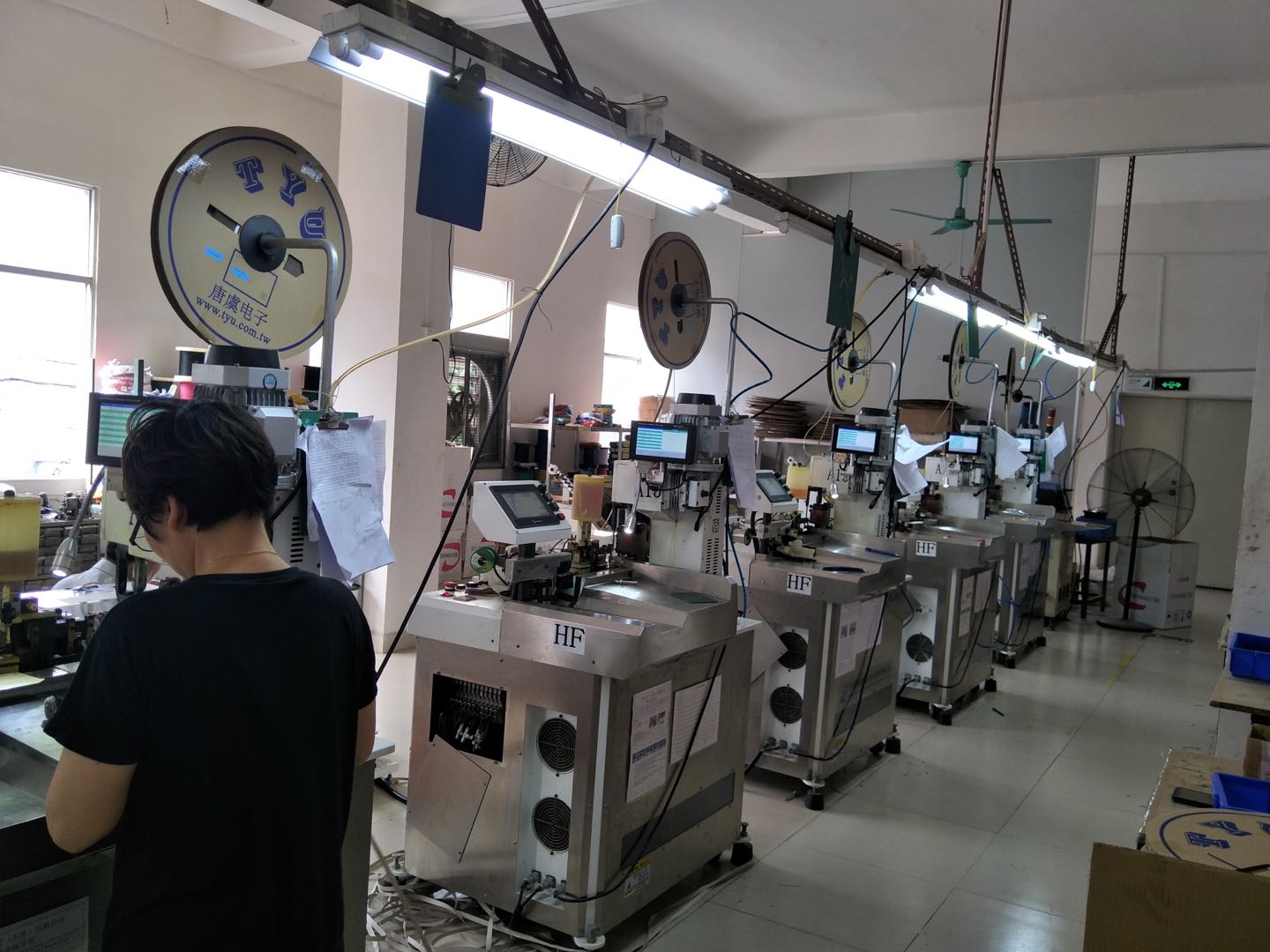 電子線束加工流程詳解 。